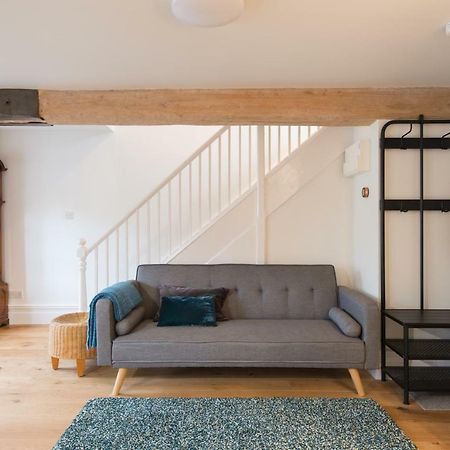 Upper Flat, The Manse, Painswick Apartment ภายนอก รูปภาพ